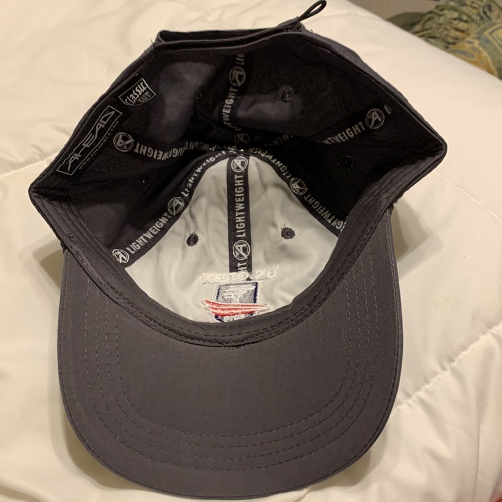 Golf hat - Picture 2 of 3